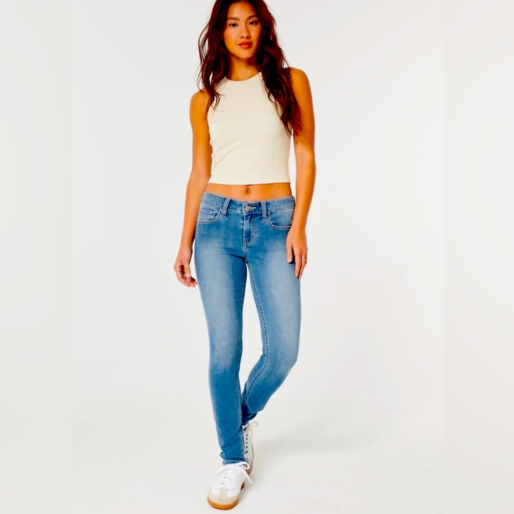 Hollister low rise, super skinny jeans